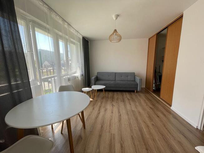 Słoneczna kawalerka w Legionowie