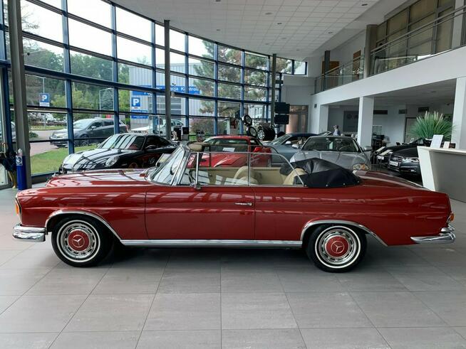 Mercedes inny W111 220SE z prywatnej Kolekcji