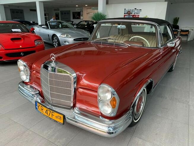 Mercedes inny W111 220SE z prywatnej Kolekcji