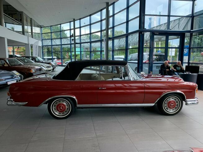 Mercedes inny W111 220SE z prywatnej Kolekcji