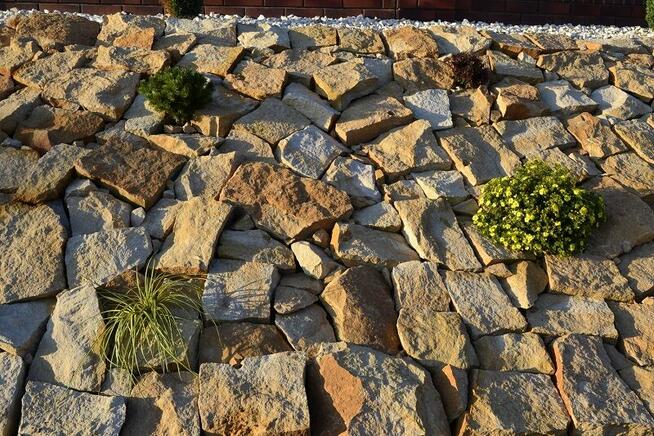 Producent kopalnia kamienia murowego ogrodowego do ogrodu