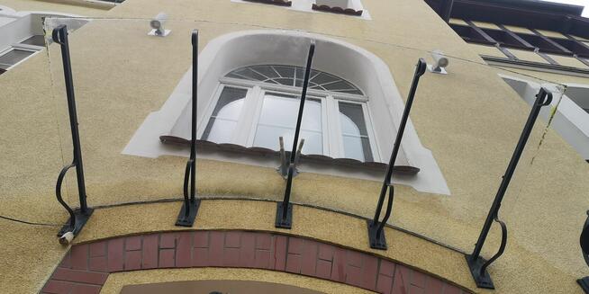 Wysokościowe mycie okien i fasad, mycie daszków, pranie