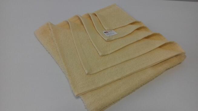 Ręcznik kąpielowy frotte „Irys 6” żółty, do sprzedania