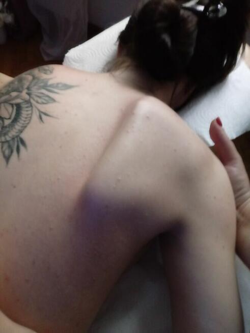 Masaż rajskim dotykiem i depilacja .