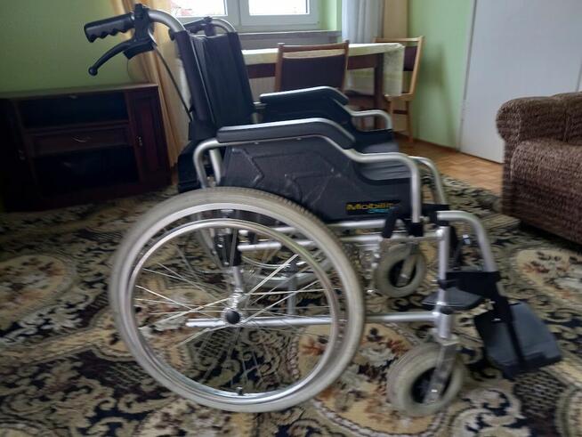 Sprzedam wózek inwalidzki aluminiowy i chodzik