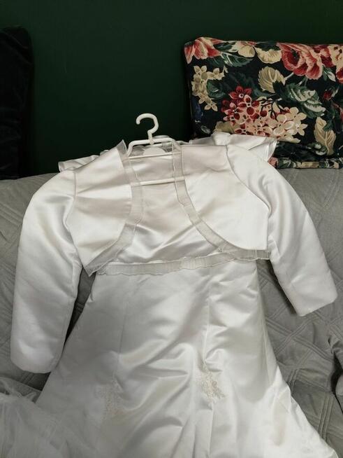 Sukienka komunijna na szczupłą dziewczynkę