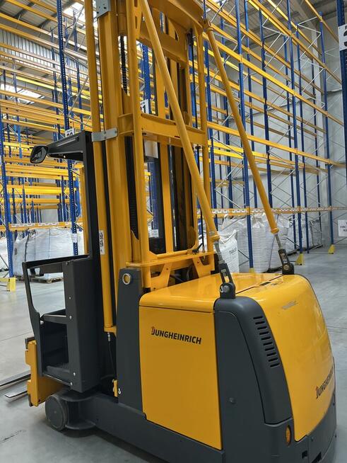Jungheinrich EKX410 wózek systemowy z podnoszoną kabiną F.VA