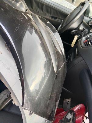 oferuję peugeota w całości z przeznaczeniem na części