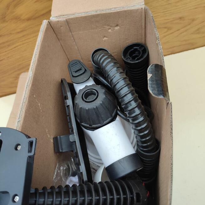 Myjka parowa - ta ze zdjęć.