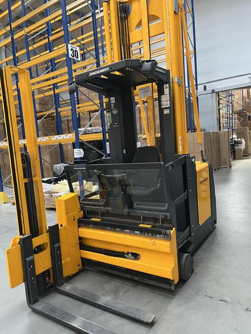 Jungheinrich EKX410 wózek systemowy z podnoszoną kabiną F.VA