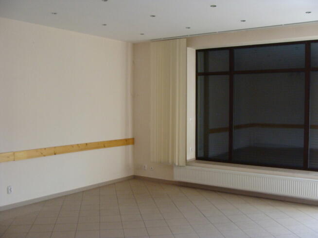 Lokale handlowo-usługowy dwa - SPRZEDAM