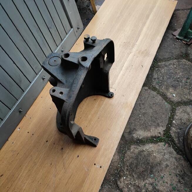 Zetor K25 Wspornik osi przedniej belka kołyska