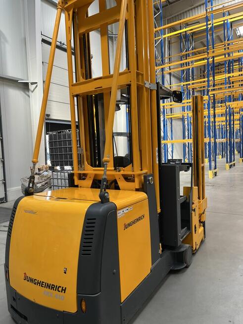Jungheinrich EKX410 wózek systemowy z podnoszoną kabiną F.VA