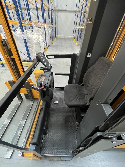 Jungheinrich EKX410 wózek systemowy z podnoszoną kabiną F.VA