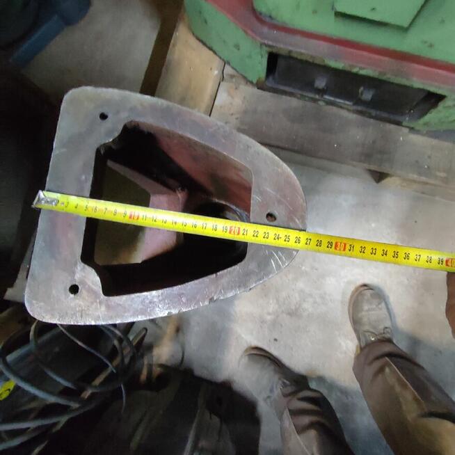 Postument stopa maszyna