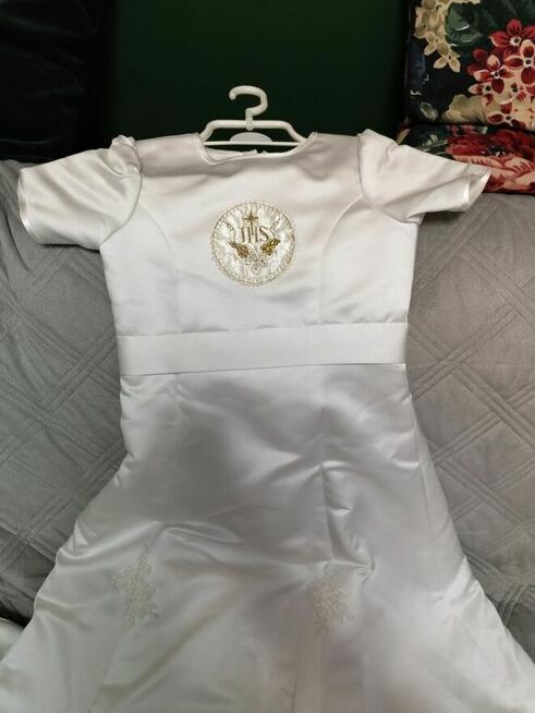 Sukienka komunijna na szczupłą dziewczynkę