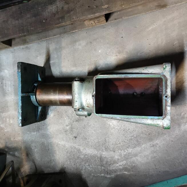 Postument stopa maszyna