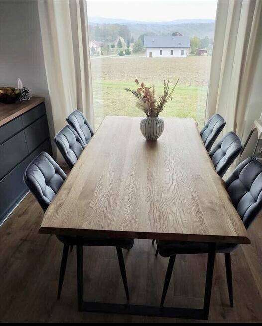 Poczuj Magię Natury: Dębowy stół z naturalną krawędzią