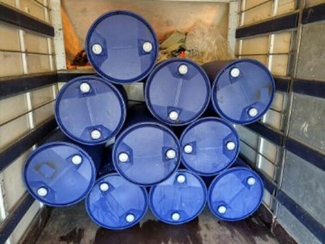 Sprzedaz BECZEK-plastikowych po spozywce-250-litrow-110zl