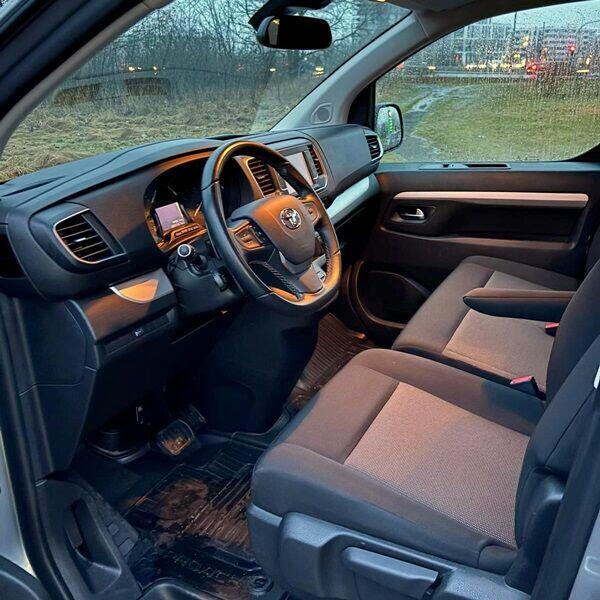 Wynajbus - Wynajem busa 9 osobowego Poznań