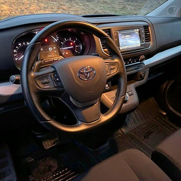 Wynajbus - Wynajem busa 9 osobowego Poznań