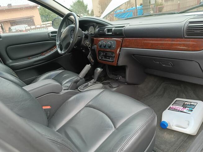 Chrysler Sebring 2 II 2.7 PS2 auto na części Częstochowa
