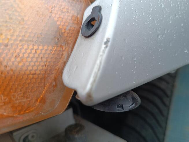 Chrysler Sebring 2 II sedan BŁOTNIK lewy prawy przód PS2