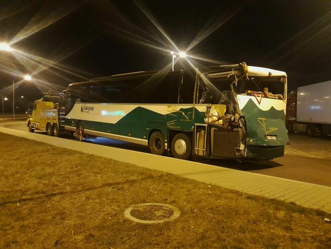 Pomoc drogowa TIR stalowa wola Holownik