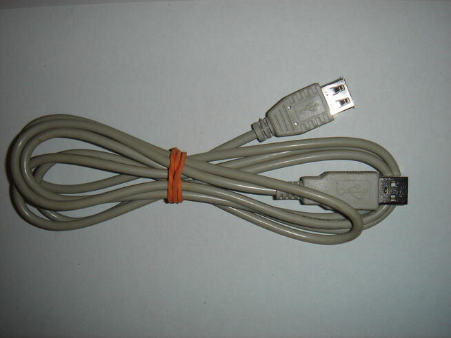 Wtyczka i przewody komputerowe różnej długości