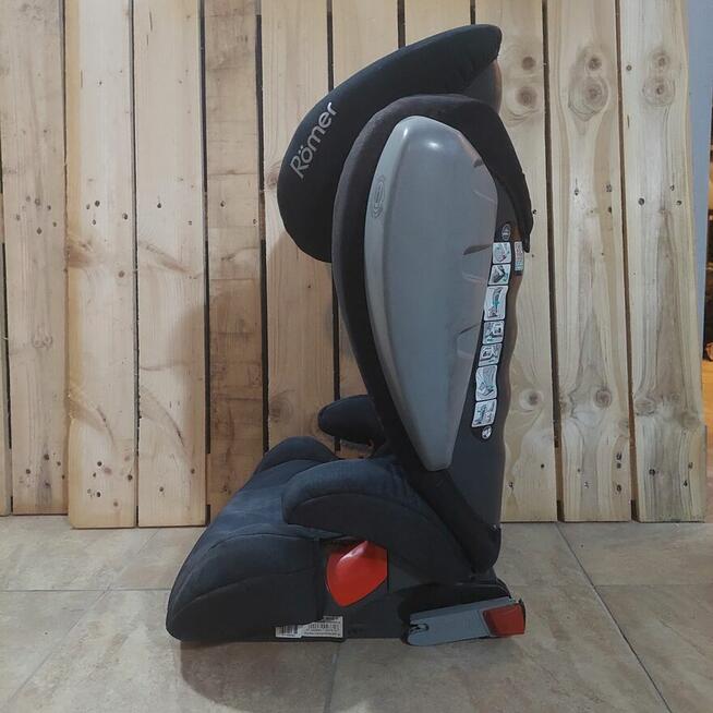 Fotelik Romer kidfix sict + fotelik Fisher Price gratis
