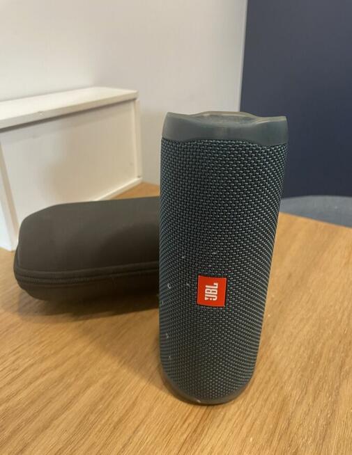 Głośnik JBL Flip 5 technicznie idealny wizualnie 5-