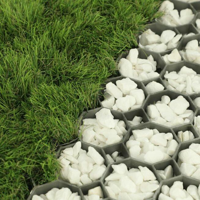 MOCNA GEOKRATA -parking, skarpa, podjazd !!!