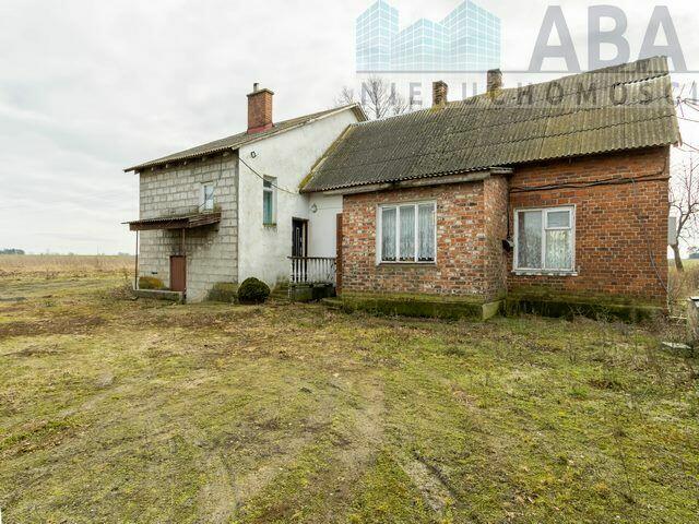 Na sprzedaż - dom z budynkiem gospodarczym - Gmina Kawęczyn