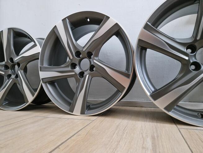 Renowacja felg aluminiowych i stalowych, toczenie CNC