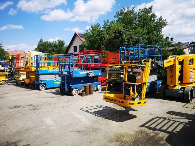 Wynajem podnośników koszowych samojezdnych