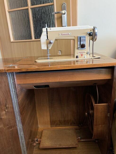 PREDOM ŁUCZNIK sprawna maszyna do szycia