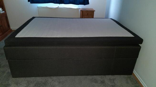 Podwójne łóżko kontynentalne JYSK