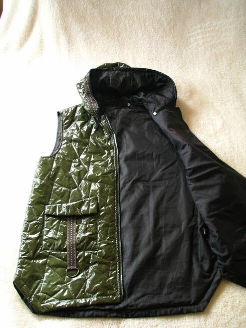 Pikowany bezrękawnik, długa kamizelka z kapturem, rozm. 48