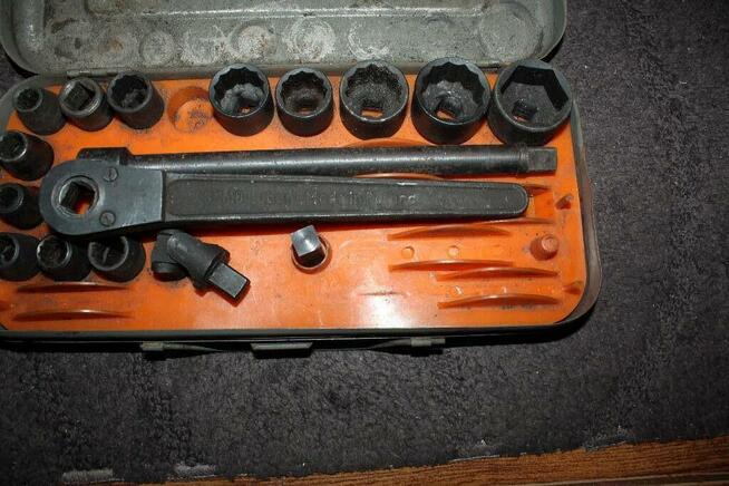 Zestaw kluczy nasadowych SMPO Lubań Made in Poland