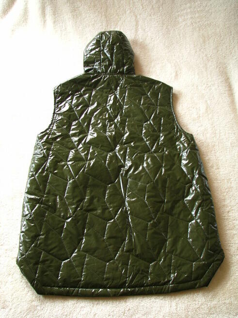 Pikowany bezrękawnik, długa kamizelka z kapturem, rozm. 48