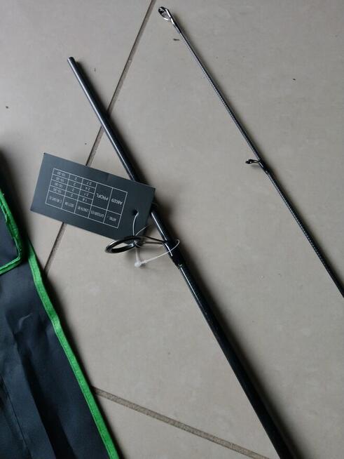 Nowoczesny spinning węglowy 2,40m 10-30g