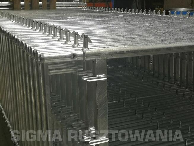 Rusztowania rusztowanie elewacyjne fasadowe ramowe 255 m2