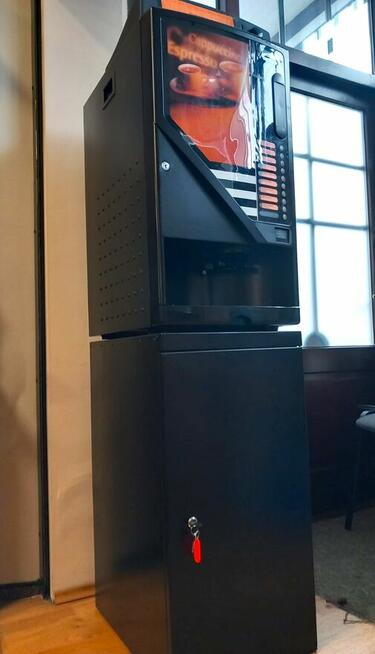 Sprzedam używany automat do gorących napojów