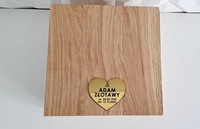 Urna dębowa kremacyjna pogrzebowa gratis tabliczka z danymi