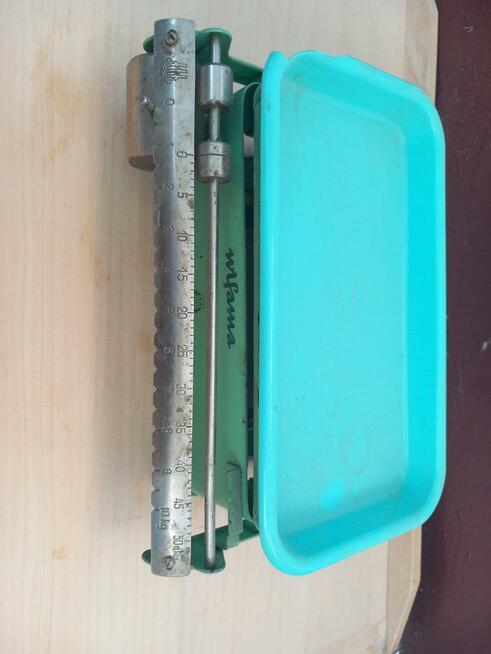 Zestaw naczyń i przyborów kuchennych