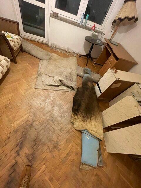 WYWÓZ MEBLI I WYPOSAŻENIA AGD RTV opróżnianie piwnic domów