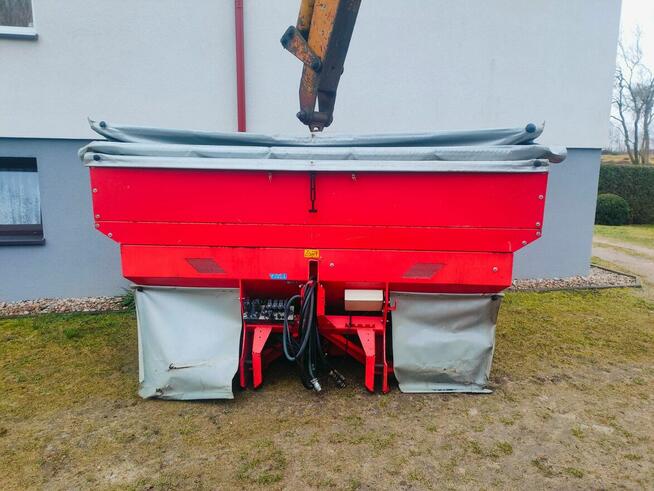 Rozsiewacz nawozu Rauch AXTERA -H 1101 napęd hydrauliczny za