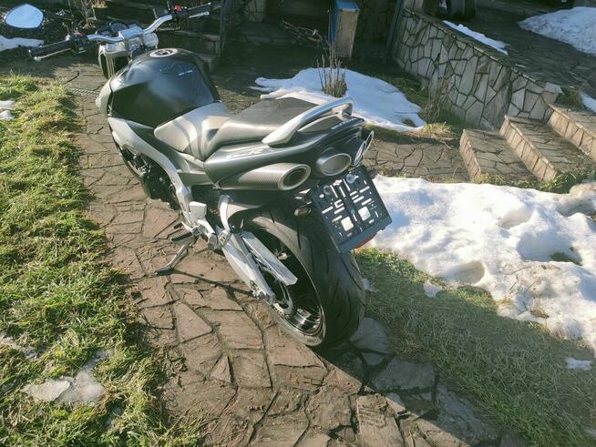 Suzuki GSR 600