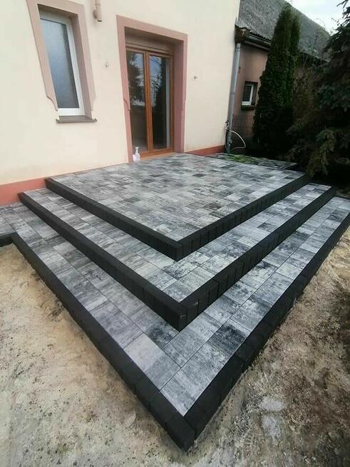 Układamy kostkę bukową