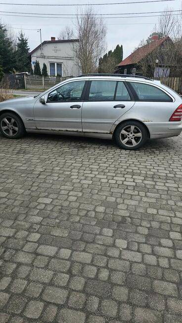 Sprzedam samochód Mercedes-Benz C180